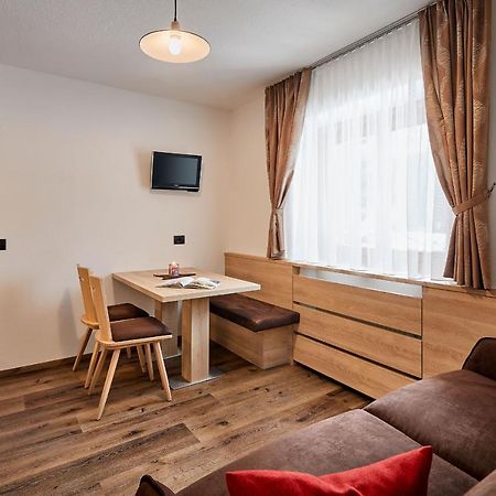 Saina Apartment Colfosco Luaran gambar